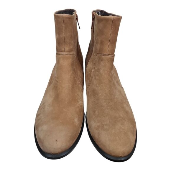 Ecco Soft Tan Suede Stacked Heal Almond Toe Size 8 / 8.5 - Picture 2 of 9